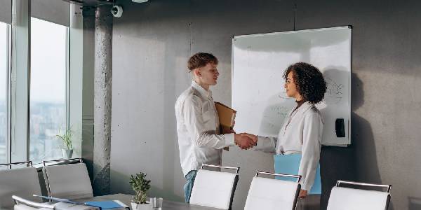 Uitkeringstoets dividend bij dividend uitkeren binnen een BV